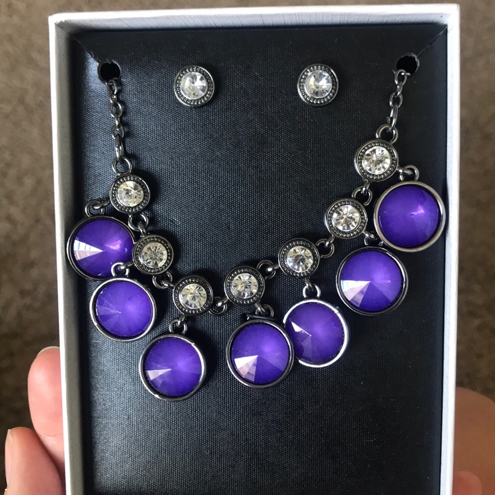 Never worn matching set. Necklace and earrings.